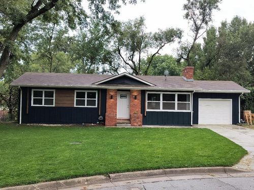 523 Linda Ln, El Dorado, KS, 67042-3830 | Card Image