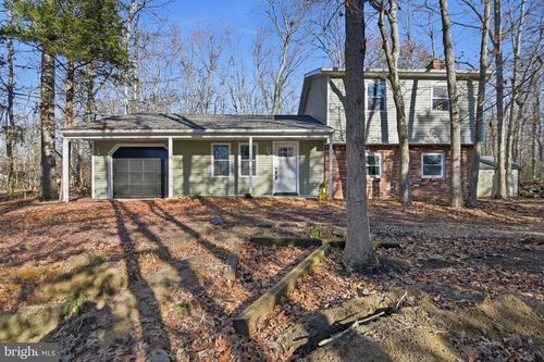 62 Grassy Lake Rd, SHAMONG, NJ, 08088-8925 | Card Image