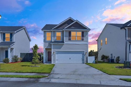 572 Brightleaf Cir, Hinesville, GA, 31313-9514 | Card Image