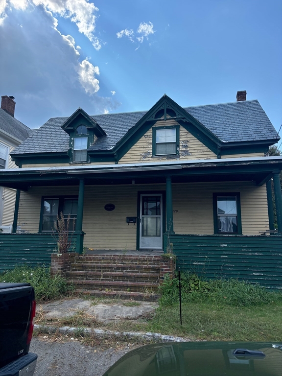 Foster St, Lowell, MA 01851