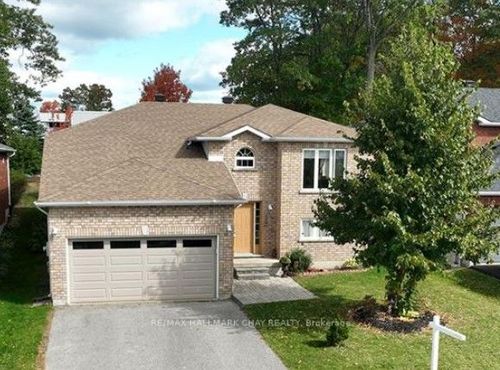 139 Wawinet St, Midland, ON, L4R5A9 | Card Image