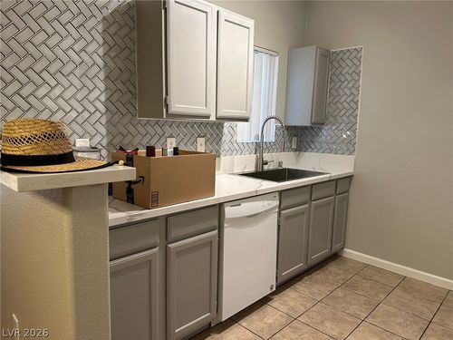 1024-7255 W Sunset Rd, Las Vegas, NV, 89113-1902 | Card Image