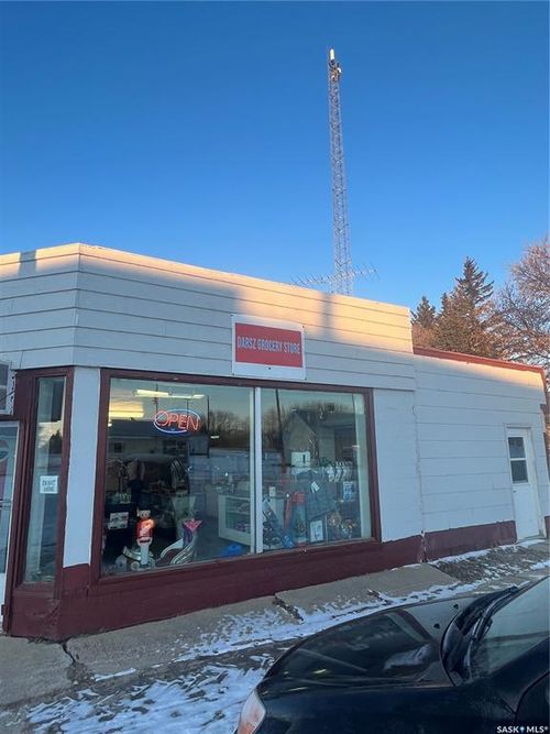 118 Main St S, Lintlaw, SK, S0A2H0 | Card Image