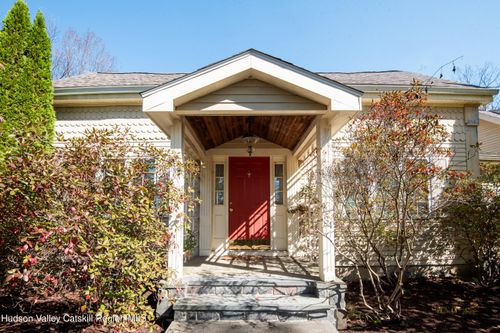 34 Bert Hager Rd, Stephentown, NY, 12168-2401 | Card Image