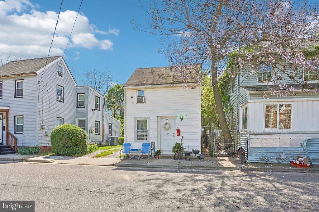 Residential in SALEM 2