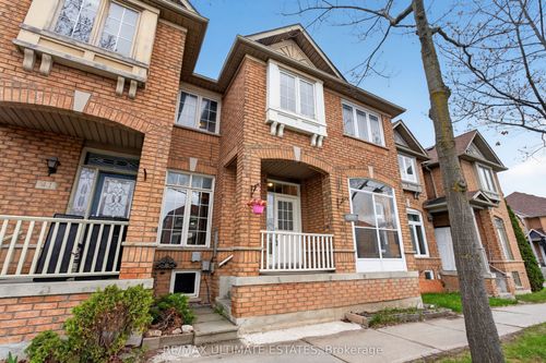 39 Bur Oak Ave, Markham, ON, L6C2E4 | Card Image