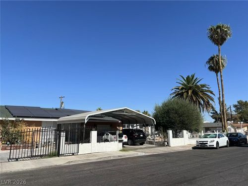 3712 San Joaquin Ave, Las Vegas, NV, 89102-5907 | Card Image