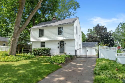 3828 Dale St, Kalamazoo, MI, 49001-4918 | Card Image