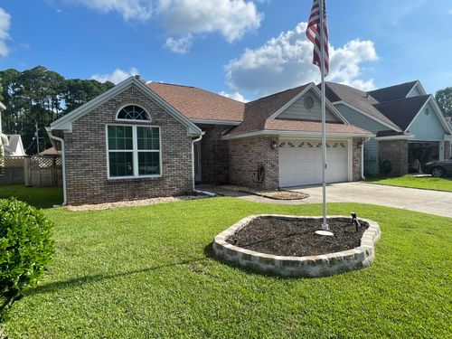 1902 Mistral Ln W, Fort Walton Beach, FL, 32547-7019 | Card Image