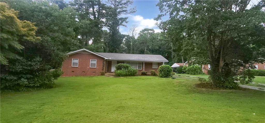 Layton Dr, Lithonia, GA 30058