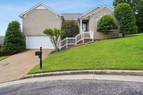 805 Waterloo Ct, Nashville, TN, 37209-5033 | Card Image
