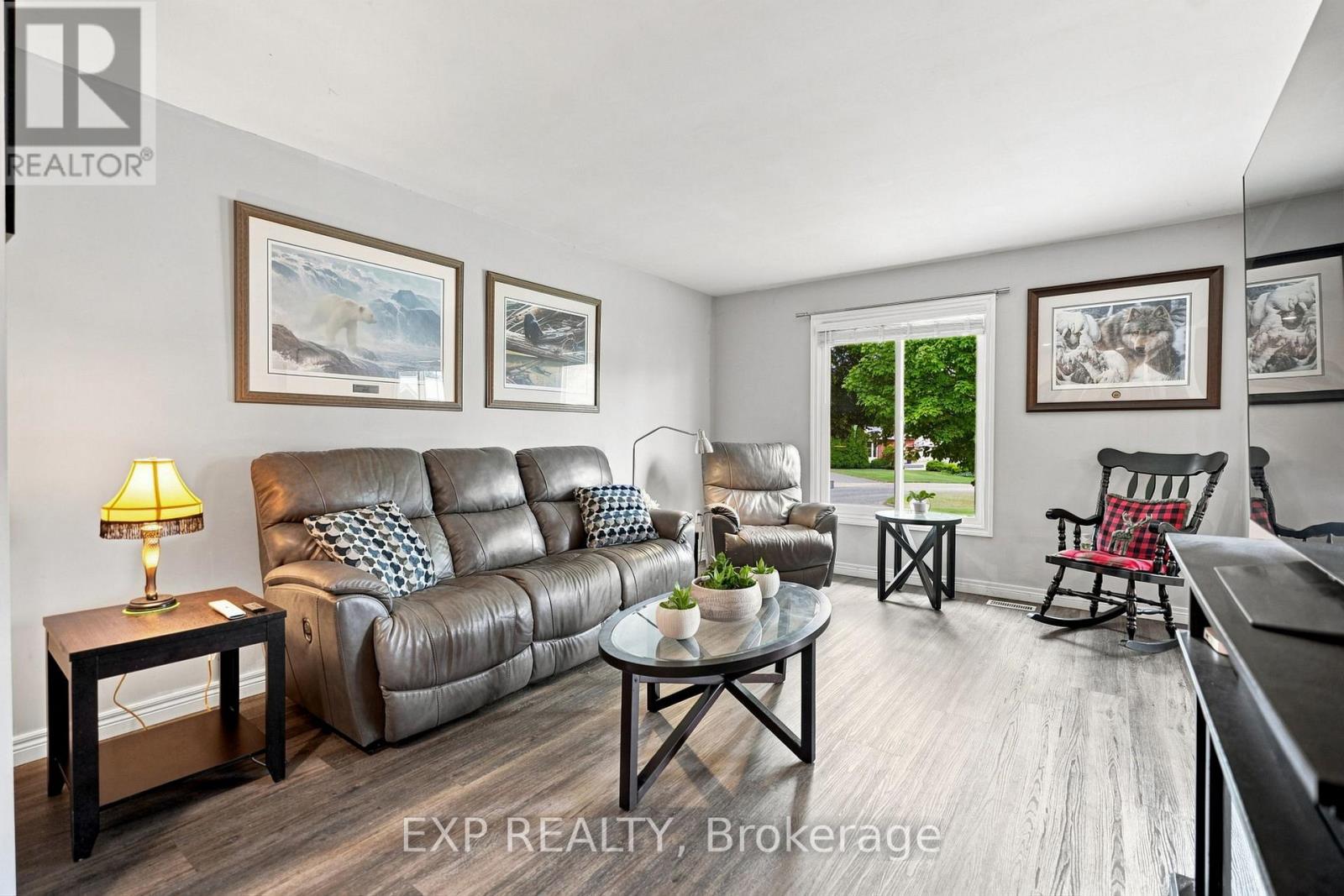 Residential in Welland (N. Welland) 4