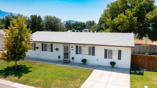 537 Crawford Ln, Palisade, CO, 81526-9785 | Card Image
