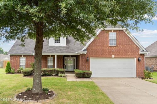 8365 Olivia Ln, Southaven, MS, 38672-9492 | Card Image
