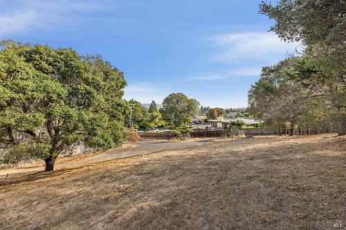  Branching Way, Petaluma, CA, 94952 | Card Image