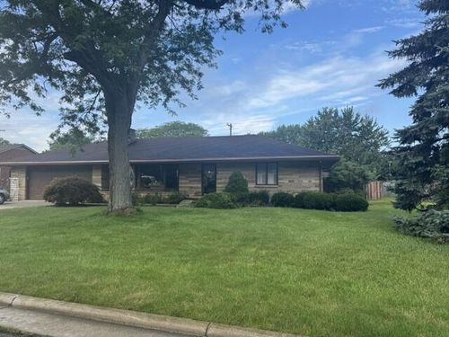 1049 Lavina Ave, Bucyrus, OH, 44820-3143 | Card Image