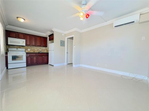 7-2901 Middle River Dr, Fort Lauderdale, FL, 33306 | Card Image