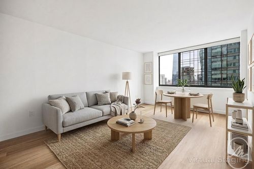 26e-561 10th Ave, New York, NY, 10036-3054 | Card Image