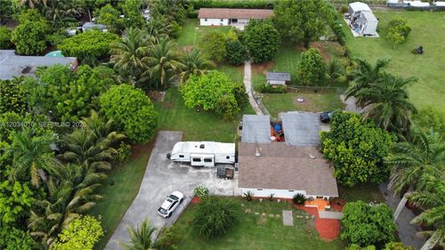 20595 Sw 190th St, Miami, FL, 33187-1869 | Card Image