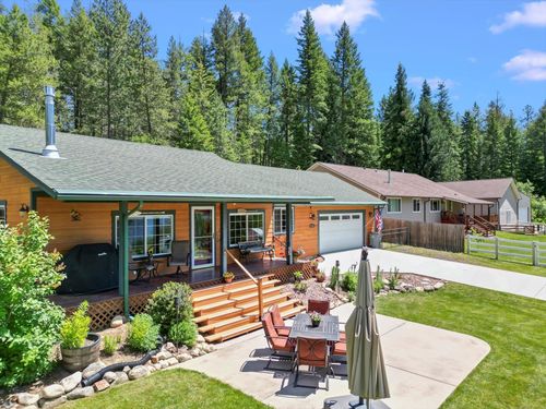 42324 N Sylvan Rd, Elk, WA, 99009-9753 | Card Image