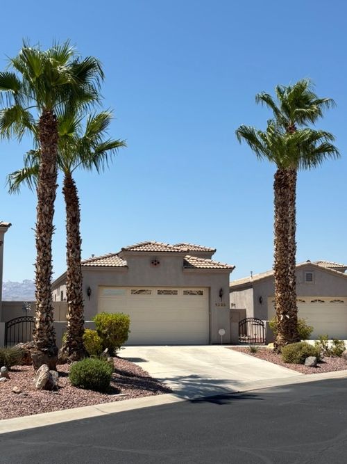 1025 Bella Luna Dr, Bullhead City, AZ, 86429-5935 | Card Image