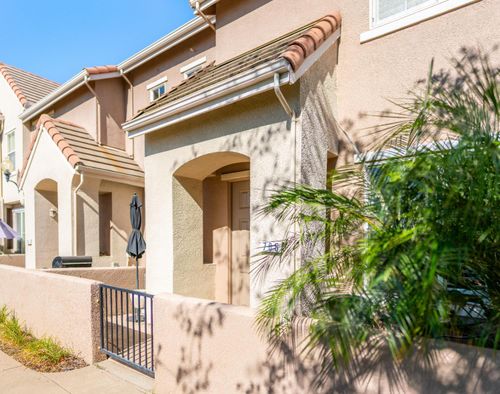 705 Esplanade Circle, Folsom, CA, 95630 | Card Image