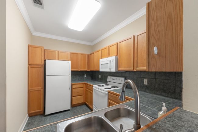 APT-508 - 710 E Boyd Dr, Condo with 3 bedrooms, 2 bathrooms and null parking in Baton Rouge LA | Image 4