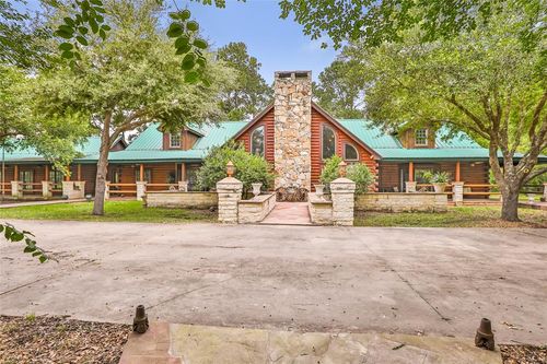 100 Independence Rd, Shepherd, TX, 77371 | Card Image