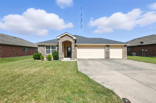 328 Broken Bow, Krum, TX, 76249-7559 | Card Image