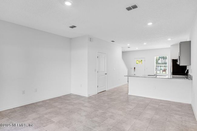 7219 Sabal Ter, Townhouse with 2 bedrooms, 3 bathrooms and null parking in Jacksonville FL | Image 5