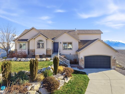 4001 E Eagle Top Ct, Eagle Mountain, UT, 84005-5005 | Card Image