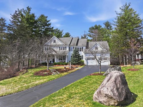 288 Boulder Hill Dr, Shelburne, VT, 05482-4428 | Card Image