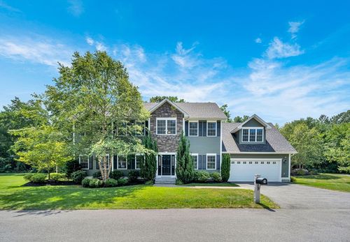 1 Yvonne Way, Peabody, MA, 01960-3743 | Card Image
