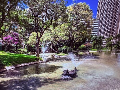 apt-1512-469 Ena Rd, Honolulu, HI, 96815-1710 | Card Image