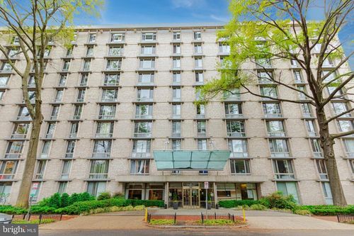 327n-950 25th St Nw, WASHINGTON, DC, 20037-2163 | Card Image