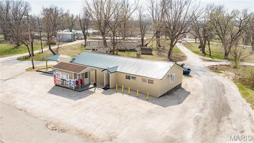 20861 State Highway 100 N, Fieldon, IL, 62031-1500 | Card Image