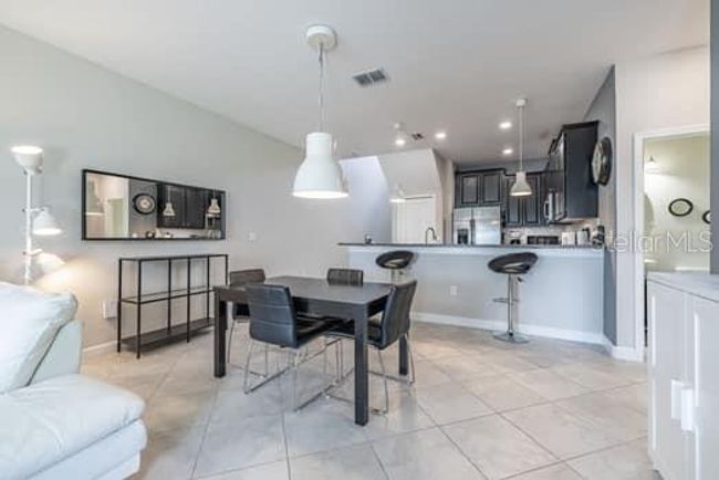 Eating Area | Image 6