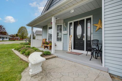 5 Dereham Dr, Tillsonburg, ON, N4G5L8 | Card Image