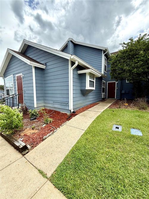 211 Caribbean Dr, Davenport, FL, 33897-3930 | Card Image