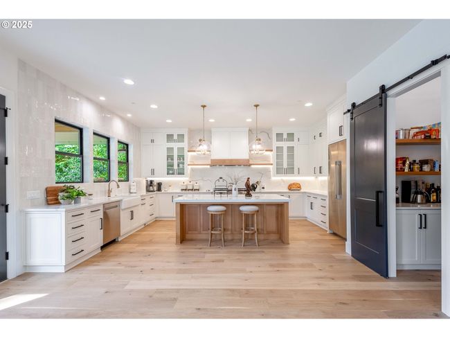Kitchen | Image 13