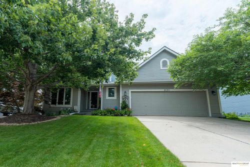 8131 S 101st St, La Vista, NE, 68128-4258 | Card Image