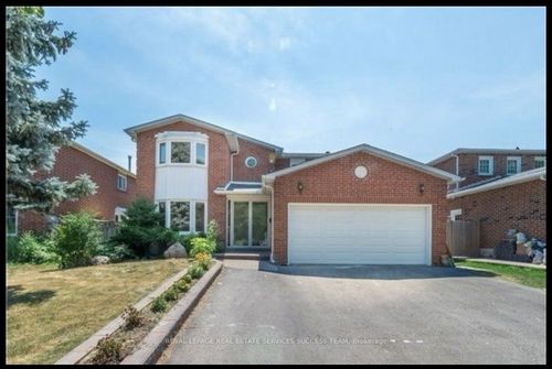 33 Hemlock Dr, Markham, ON, L3P4M5 | Card Image