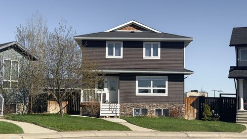 29 Sunrise Close Se, High River, AB, T1V1Z3 | Card Image