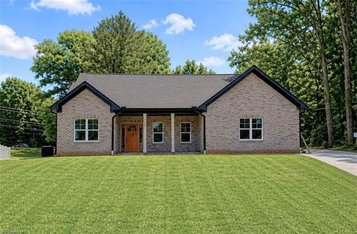 2410 Sedalia Drive, Clemmons, NC, 27012 | Card Image