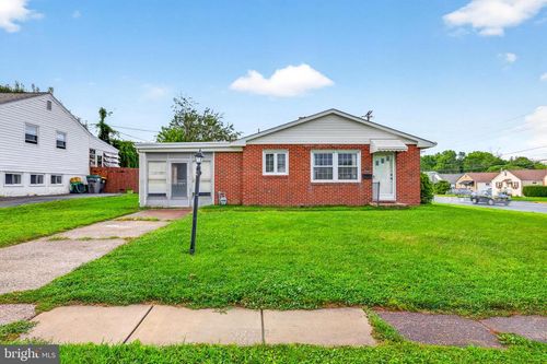 2400 Newell Dr, WILMINGTON, DE, 19808-3328 | Card Image