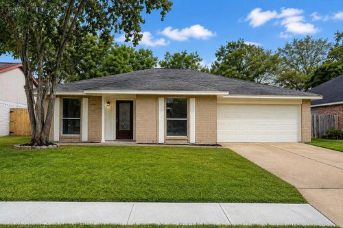 7610 Western Oak Lane, Houston, TX, 77040 | Card Image