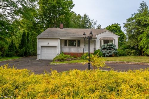 1598 Springfield Ave, Cranford, NJ, 07016-1534 | Card Image