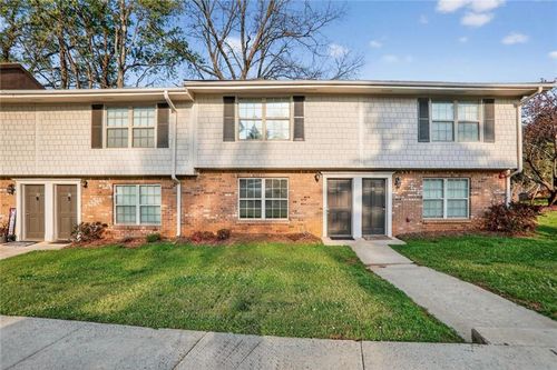 37 Villa Ct Se, Smyrna, GA, 30080-4570 | Card Image