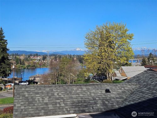 2007 E 15th St, Bremerton, WA, 98310-4409 | Card Image