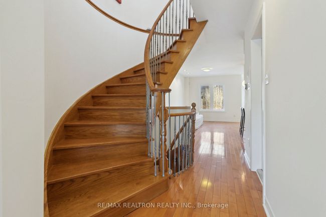 90 Maple Sugar Lane, House attached with 3 bedrooms, 3 bathrooms and 2 parking in Vaughan ON | Image 8